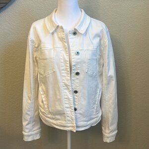 White denim Vince Camuto jacket. Only worn a couple times.